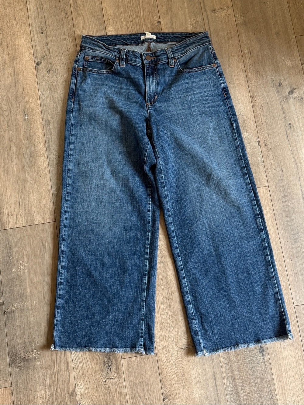 Eileen Fisher Wide Leg Raw Hem Cropped Jeans Size 6